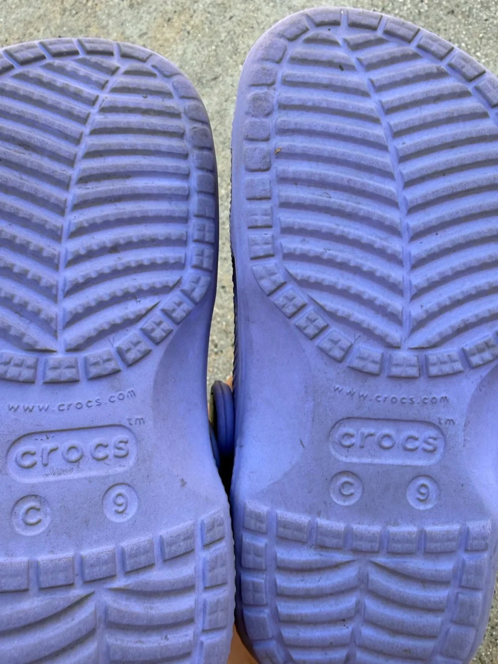 CROCS Kids Baya Clogs size 9 lavender summer camp pool beach camping